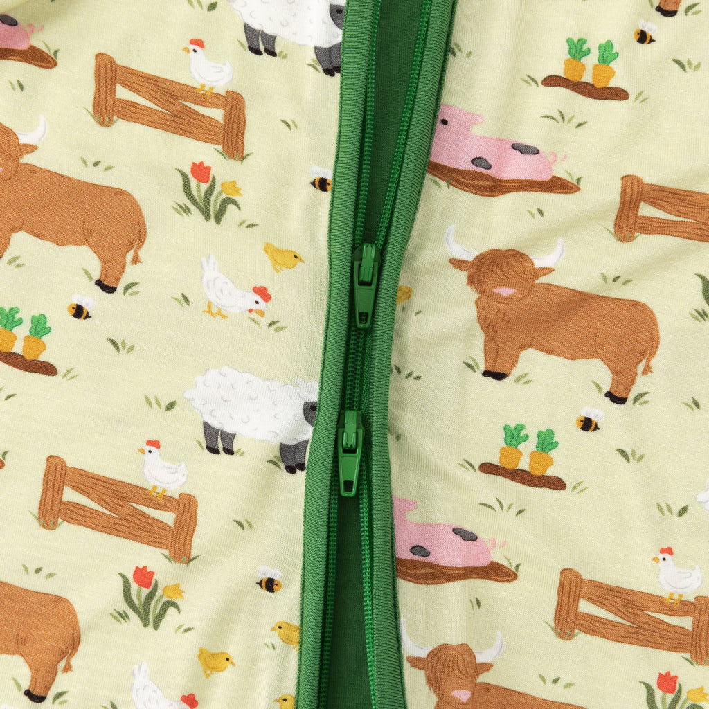 Little Moo Farm (Convertible Zip Footies)