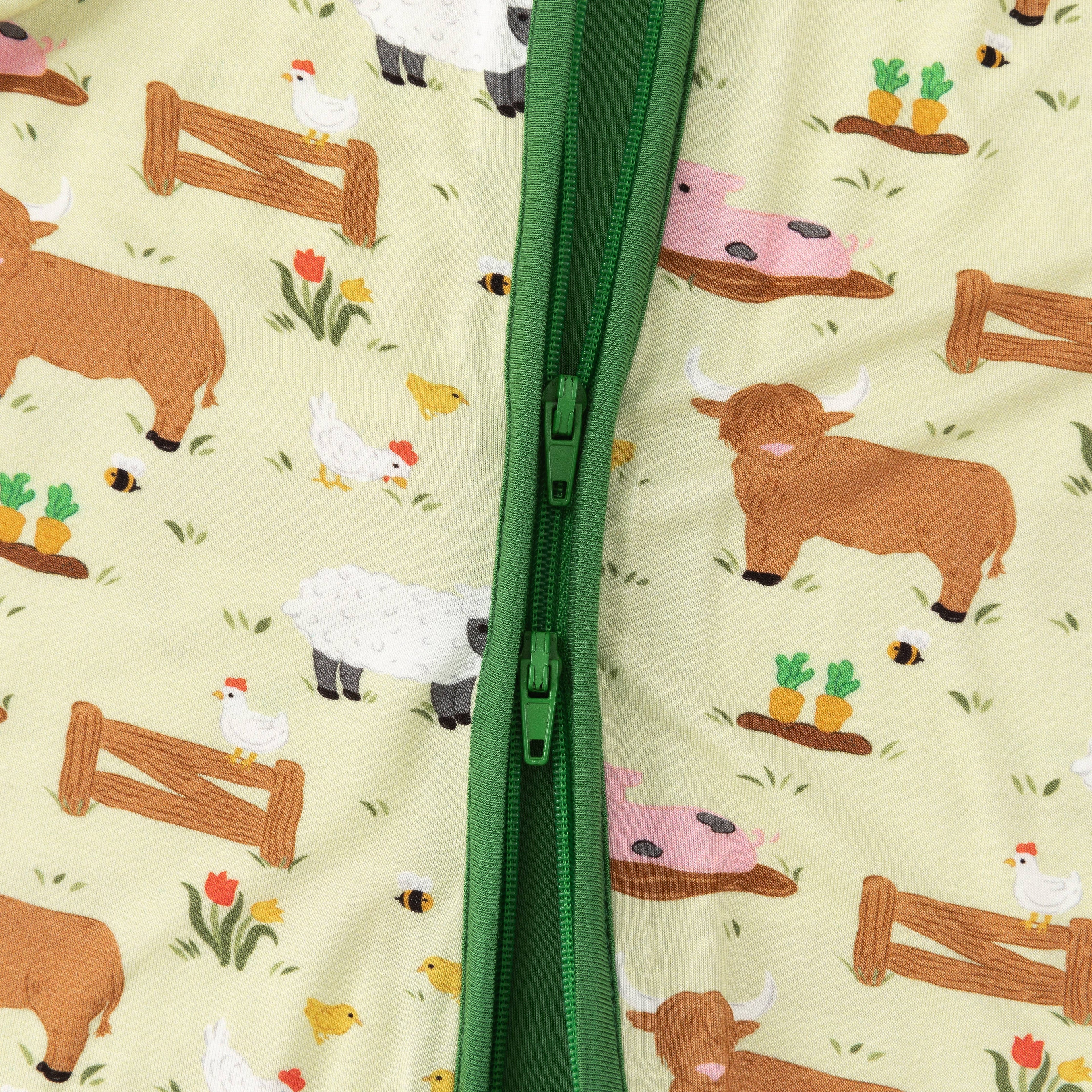 Little Moo Farm (Convertible Zip Footies)